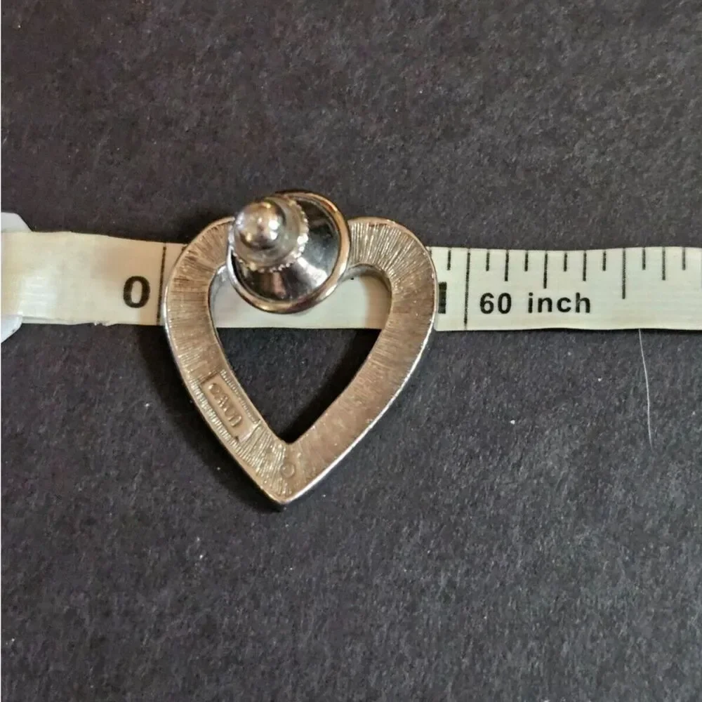 Avon pretty silver
